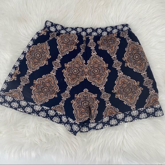 H&M‎ Patterned High Waisted Boho Festival Shorts Size 4 - Picture 7 of 8